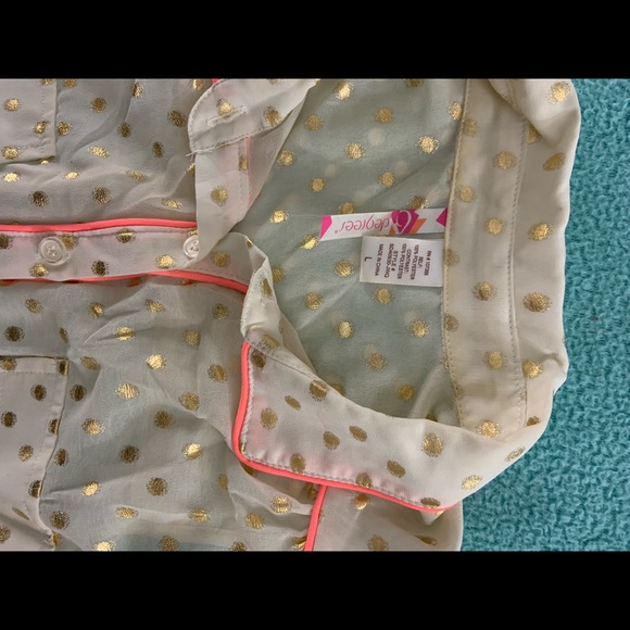 Sleeveless button front blouse size L - Picture 3 of 3